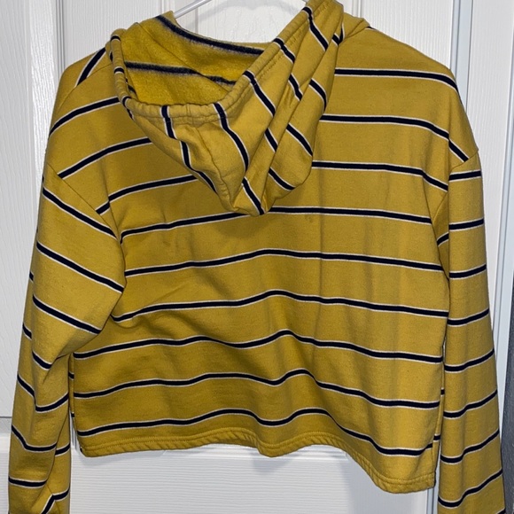 Sweatshirt - Picture 2 of 2